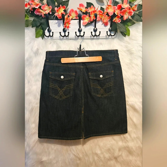 Gap 1969 Classic Denim Skirt - Picture 2 of 6